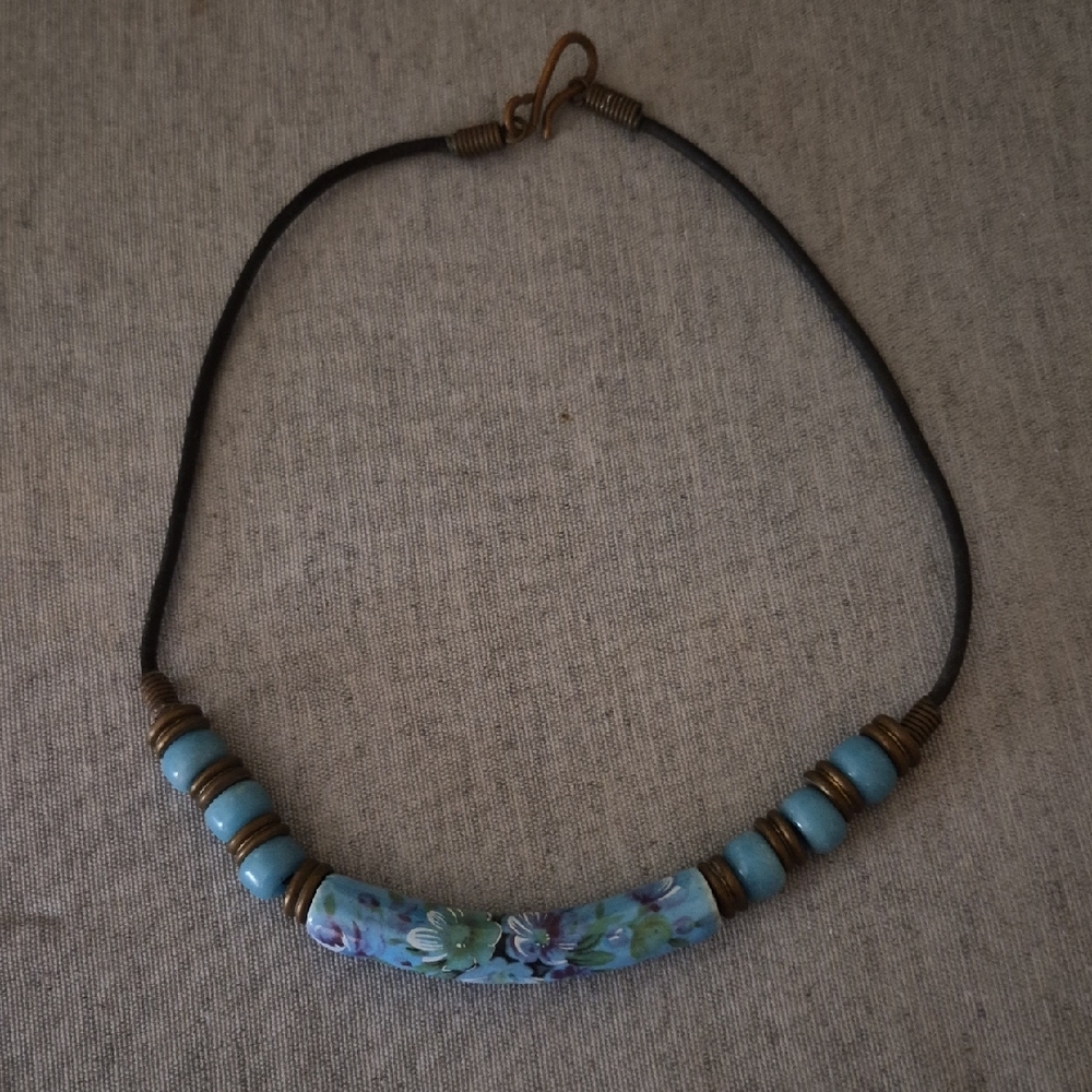 Vintage Handcrafted blue floral lampwork Glass Beaded Necklace 16"